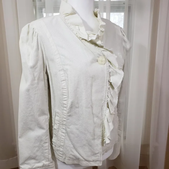 Lux Ruffle Jacket - Picture 7 of 8
